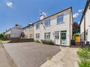 Front of house- click for photo gallery